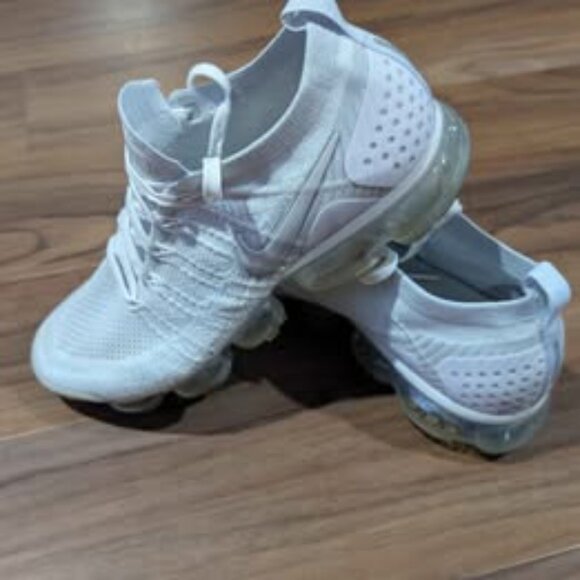 Women's Nike Air VaporMax 2 White Pure Platinum size 11 - Picture 4 of 7
